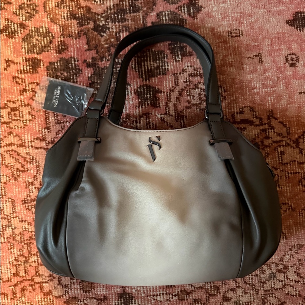 The Simply Vera Wang Satchel Crossbody Bag in Falcon (grey ombre)